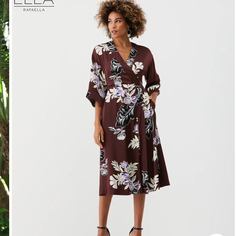FLORAL PRINT FAUX WRAP MIDI DRESS
ELLA Rafaella - Picture 3 of 5